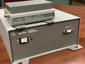 83017a Agilent 87422a 0.5-26.5ghz Amplifier 18dbm G 25db 70w Power Supply