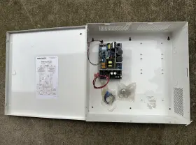8243c Assa Abloy 784607046431 Securitron Aqd4 Power Supply. Read Description
