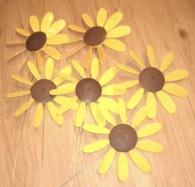 Daisy6sunflower Austin Planter Beloit Plastics 12 Inch Diameter Sunflowers/daisy 6 Pack 24 Tall Pinwheel And #2