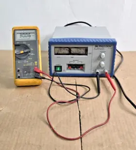 1670a B&k Precision Triple-output 30v 3a Digital Display Dc Power Supply #2