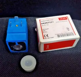 042n7551 Danfoss 2pcs Lot- Solenoid Coil Ba024d Din Spade Multi Pack- Brand New