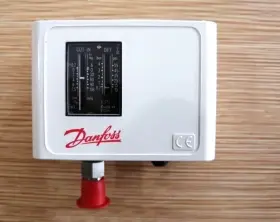 060-110191 Danfoss 1pc- Pressure Switch Kp1 1/4 Ip44- Brand New #2