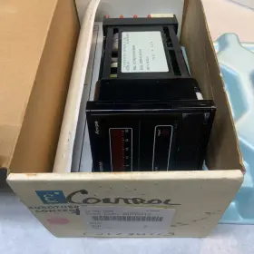 4-20ma-pa Eurotherm 832/30a200v/200v/4-20ma-pa New Thermal Control 3361116