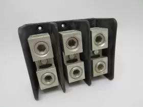 Pdb-11-350-3 Ilsco Power Distribution Block 310a 600v 3p 375in-lbs Used