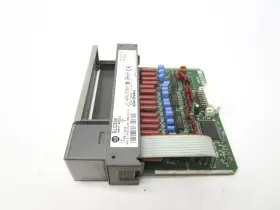 Qc1007352-1746-ia16 Industrial Mro Allen Bradley 1746-ia16 Ser. C 85-132vac No Terminal Unmp #2