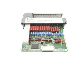 Qc1007352-1746-ia16 Industrial Mro Allen Bradley 1746-ia16 Ser. C 85-132vac No Terminal Unmp