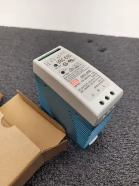 Drc-60b Mean Well Power Supply/battery Charger 2 Outputs 27.6vdc 1.4 And 0.75a