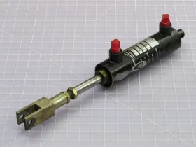 90-380001-33 Merical Aircraft Master Brake Cylinder T250766