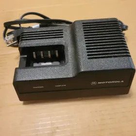 Ntn5538c Motorola Charger Dock For Mt1000 Mtx810 Mtx900 Etc. Nos