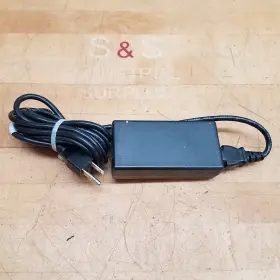 332-10318-01 Netgear Power Adapter In 100 240v 1.5a Out 12v 5a Ad8180lf