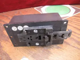 Scp30s15-dn Sola 15 Volt Power Supply 100-240v To 15v 2.0a Transformer #3
