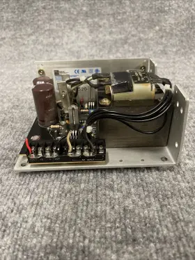 Sls-05-060-1t Sola 100/240v Regulated Power Supply Used