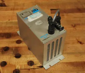 76606 Struthers Dunn Struthers-dunn Inc. Director 4002 Power Supply 0.5/0.25 Amps 120/220v