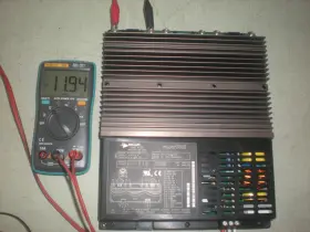 Vi-qum1-esy Vicor Flat-pac Power Supply - 120/240vac In 10vdc And 12vdc Outputs