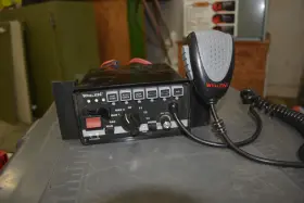 01-0287669-00b Whelen 295sl 295slsa6 200w With Hand Microphone
