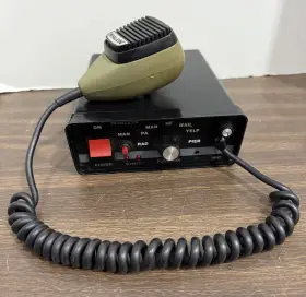 01-0882592-00c Whelen 295hfs1 200w With Hand Microphone Works Fine