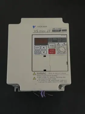 Cimr-j7ac40p4 Yaskawa J7ac40p4 Vs Mini J7 Drive. 400v. 3 Phase 0.55 Kw
