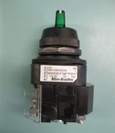 Allen-bradley 800H-16JRG2KB7AX Green Illuminated Selector Switch D13. Fixed Price $30.00.